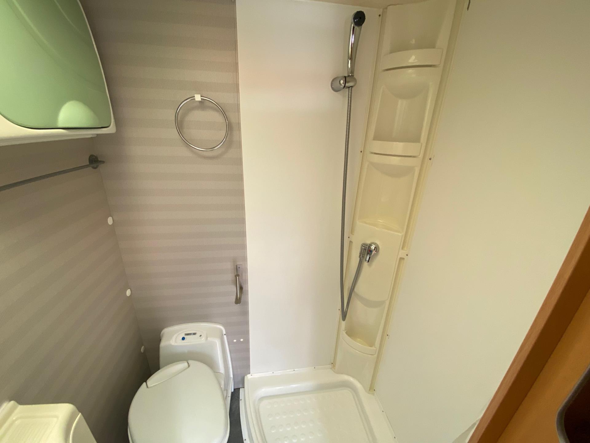 27495614-15.jpg