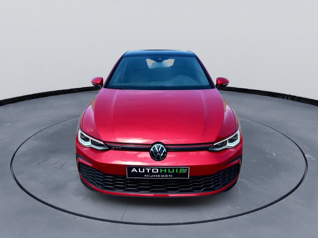 54864300-9.jpg