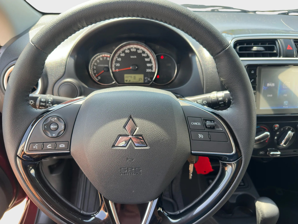 56394355-14.jpg